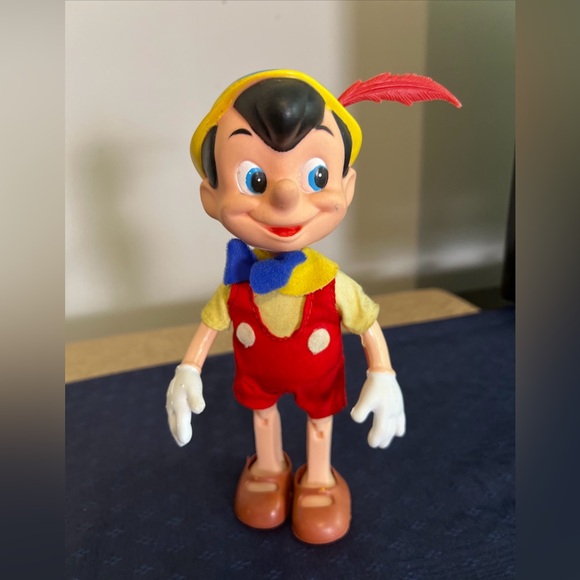 VINTAGE WALT DISNEY PINOCCHIO DOLL CIRCA 1960's Super Cute - Picture 1 of 11